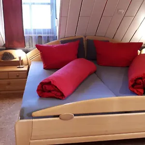Privatunterkunft Mit Gemeinschaftsbad - Zur Fliegerbank In Der Rhön, Burkardroth
